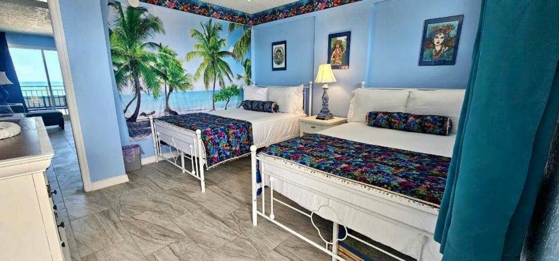 デイトナ・ビーチOcean Breeze - Direct Ocean Front-Pool Is Openアパートメント エクステリア 写真